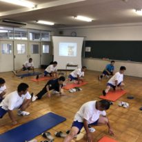 香川高等学校＆YICリハ大連携講座　部活で役立つウォーミングアップ！！